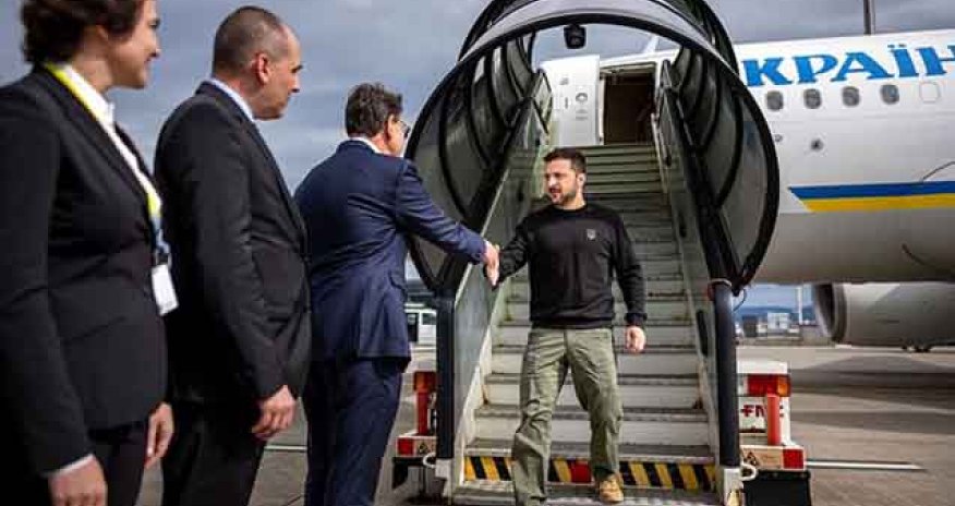 Zelenski İsveçrəyə gedib