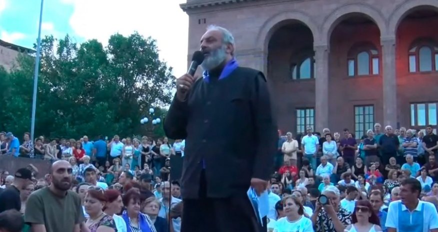 Ermənistanda müxalifətin mitinqi keçirilir