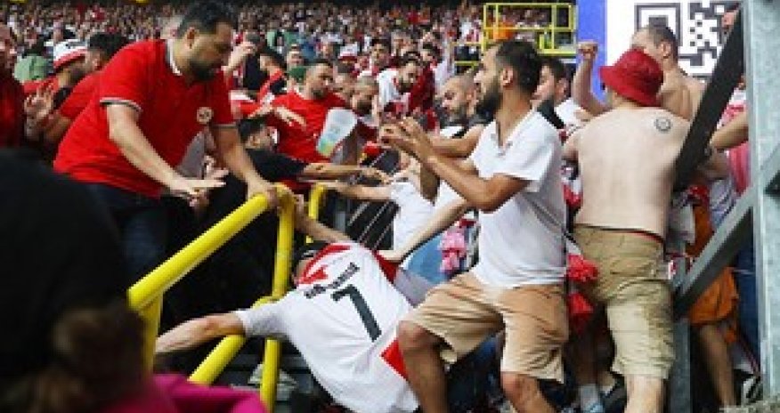 Almaniyada gürcüstanlı və türkiyəli azarkeşlər arasįnda dava olub