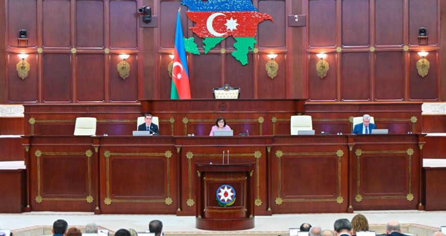 Milli Məclisin növbəti iclası başlayıb
