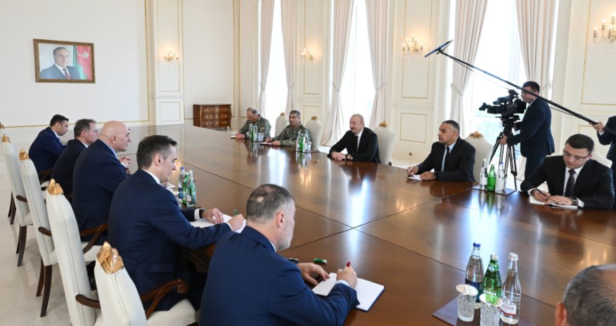 İlham Əliyev İtaliyanın müdafiə nazirinin başçılıq etdiyi nümayəndə heyətini qəbul edib - Yenilənib