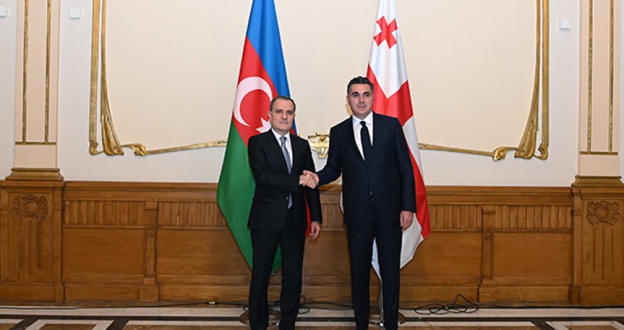 Ceyhun Bayramov gürcü həmkarı ilə görüşüb