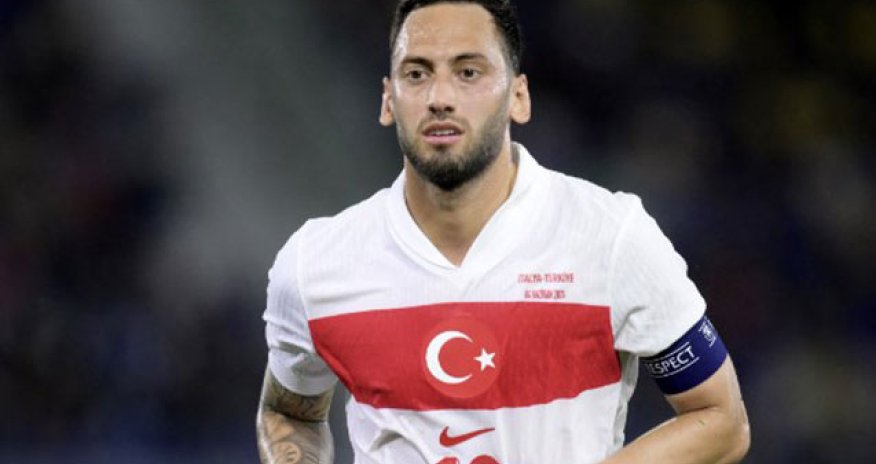 Türkiyə millisinin iki oyunçusu  1/8 final matçında oynamayacaq