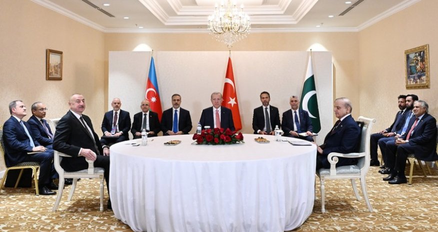 Azərbaycan,Türkiyə və Pakistan liderləri görüşüb - Yenilənib