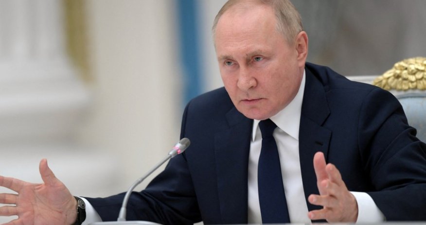 Путин проводит встречу с прибывшим в РФ премьером Венгрии