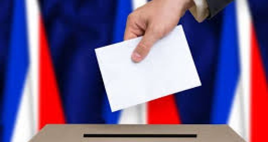Во Франции началось голосование во втором туре парламентских выборов