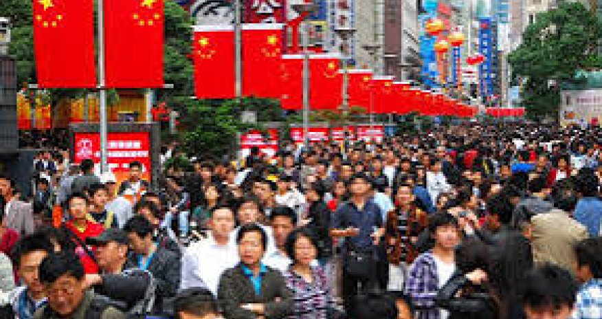 BMT 2100-cü ilə qədər Çin əhalisinin iki dəfə azalacağını proqnozlaşdırıb