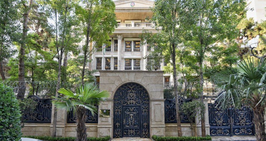 Tehrandakı Azərbaycan səfirliyi fəaliyyətini bərpa edib