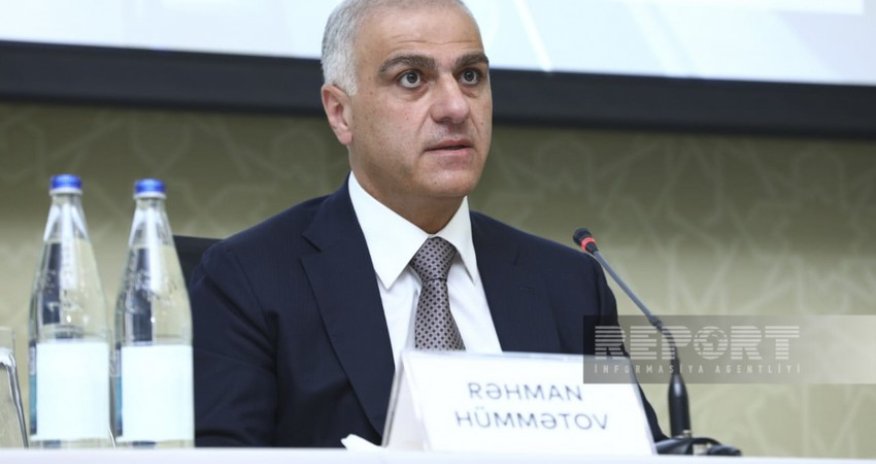 В Баку количество такси сократилось вдвое