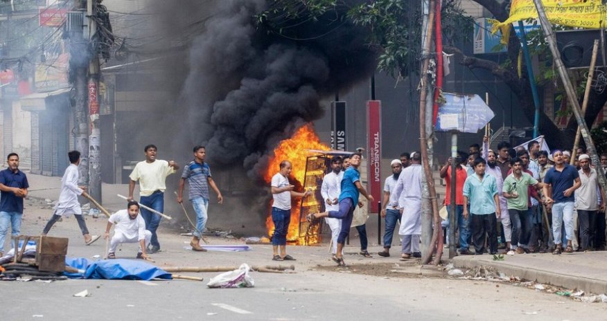 В Бангладеш число погибших в беспорядках превысило 150 человек