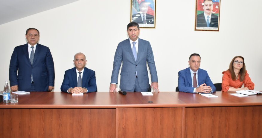 Yasamal rayon icra başçısı sakinlərlə görüşüb