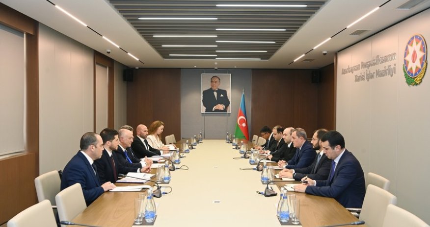 Azerbaijani, Israeli FMs talks about Baku-Yerevan normalization process