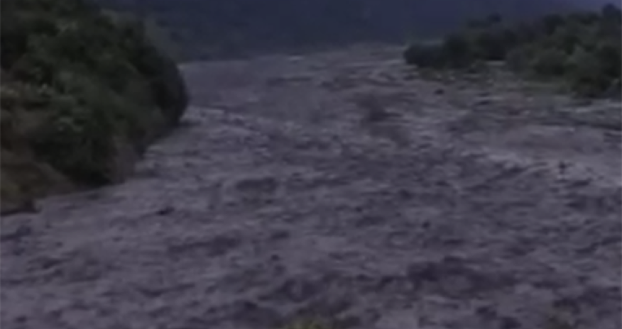 Qəbələnin iki kəndini su basıb - Video