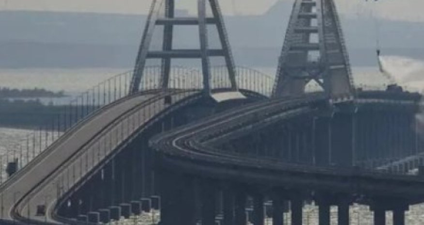 Россия снова закрыла Крымский мост