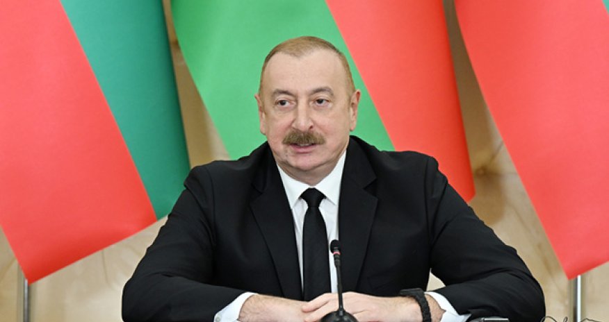 Prezident həmkarını təbrik edib