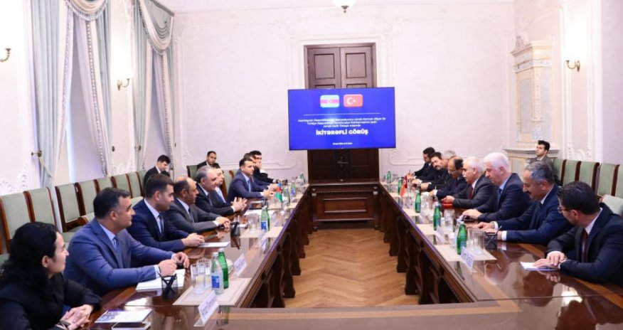 Kamran Əliyev Kadir Özkaya ilə görüşüb