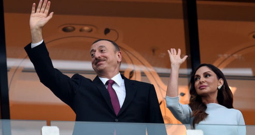 Prezident və xanımı Hidayət Heydərova zəng ediblər