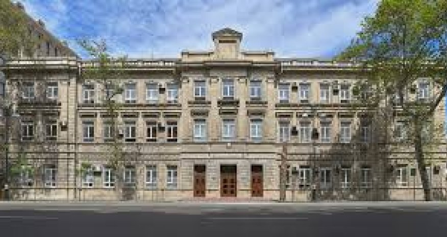 Rəqəmsal İnkişaf və Nəqliyyat Nazirliyi binanın təmirinə 80 min manatdan çox vəsait xərcləyəcək