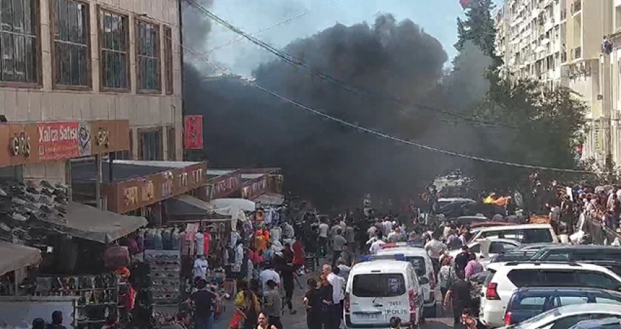 Bakıda ticarət mərkəzi yanır - Yenilənir