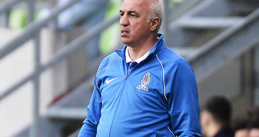 Arif Əsədov milli komandadan ayrılıb