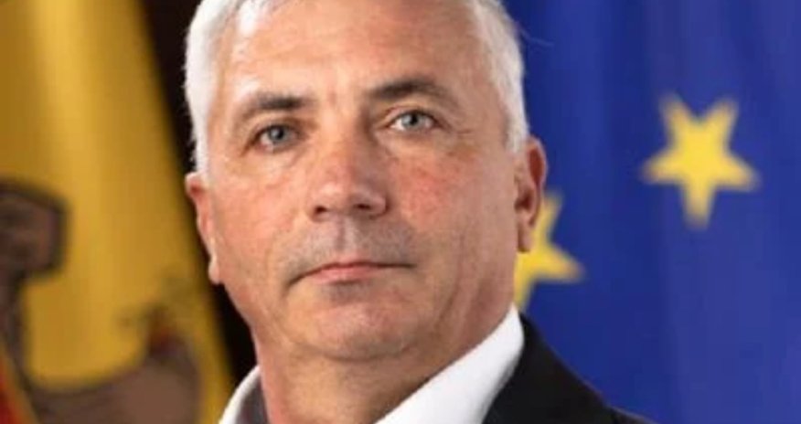 Arının sancdığı deputat ölüb