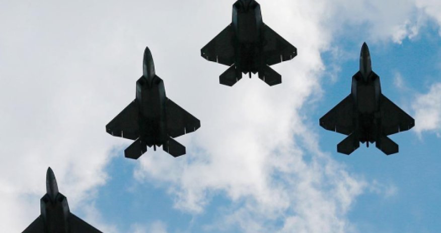 США отправили истребители на базу на Ближнем Востоке