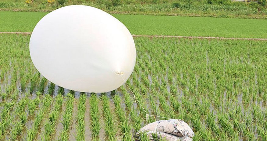 КНДР снова запустила шары с мусором в сторону Южной Кореи