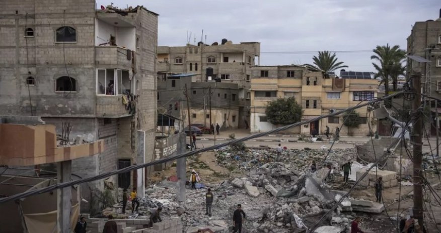 US officials say Gaza deal on edge of collapse