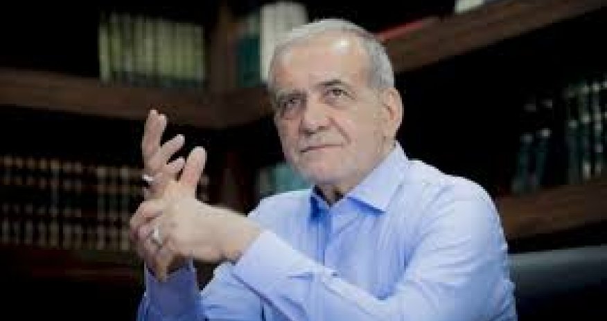 İran parlamenti  yeni Nazirlər Kabinetinin tərkibini  təsdiq edib