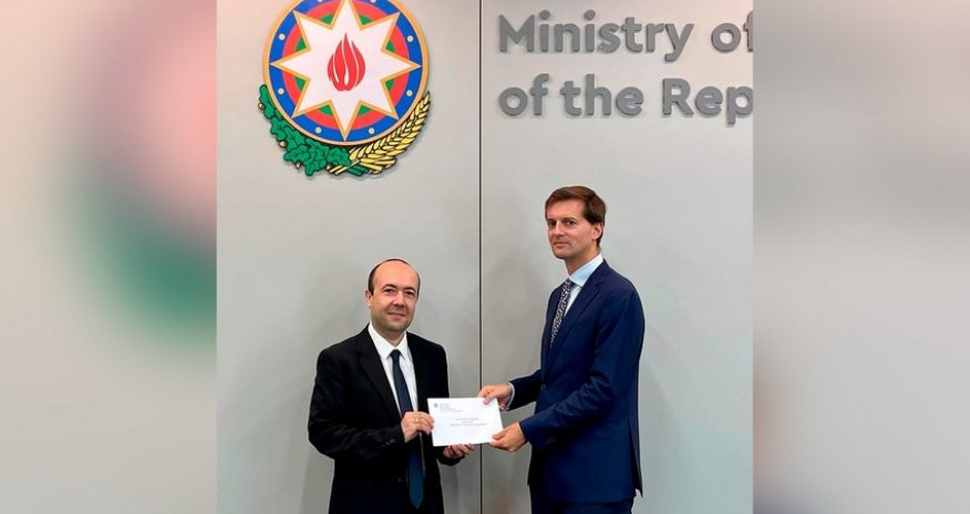 Belçikanın yeni səfiri Azərbaycan XİN başçısının müavini ilə görüşüb