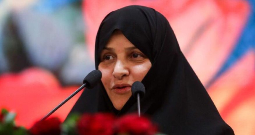 Rəisinin arvadı Britaniyanı günahlandırıb