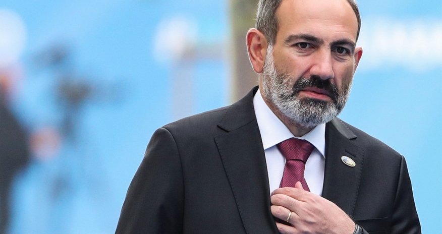 Evinin balkonundan Paşinyana alma atan şəxs tutulub