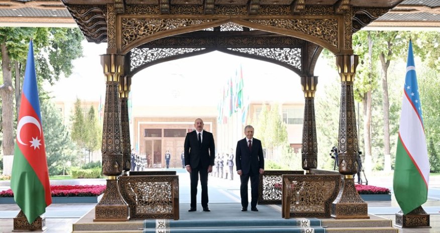 Analyst: Uzbekistan-Azerbaijan relations should be model for Central Asia