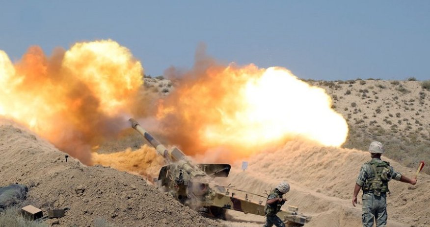 Artilleriya bölmələri ilə nümunəvi döyüş atışlı taktiki təlim keçirilib