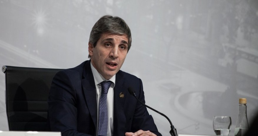 В Аргентине снизят налог на импорт, который повысил президент