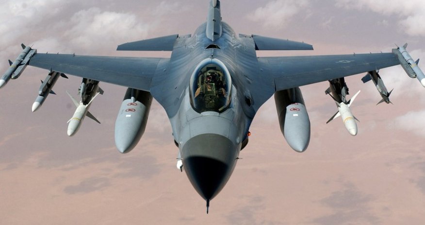 СМИ: В Украине разбился один из истребителей F-16