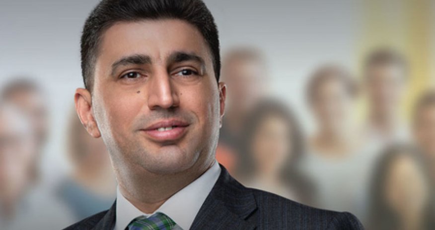 Mandatı ləğv edilən deputat yenidən Parlamentə qayıtdı