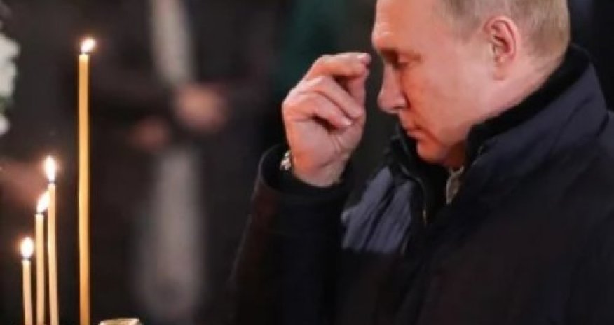 Putin məktəbliləri ondan nümunə götürməməyə çağırıb