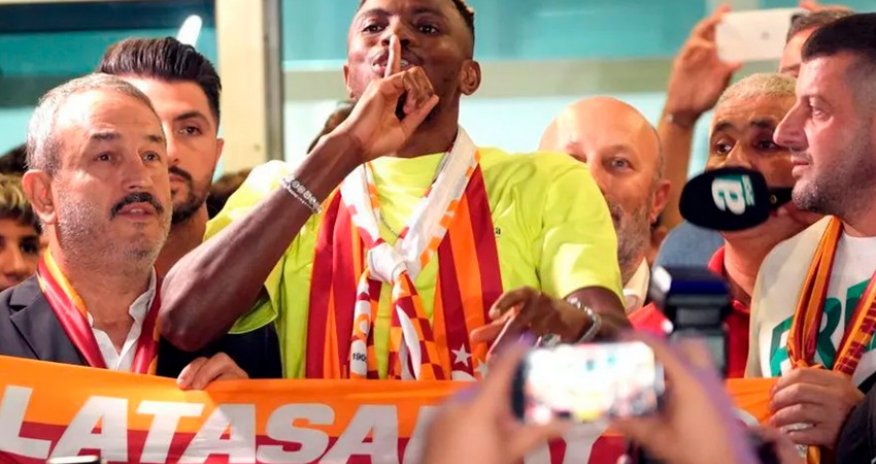 Осимхен будет выступать за 