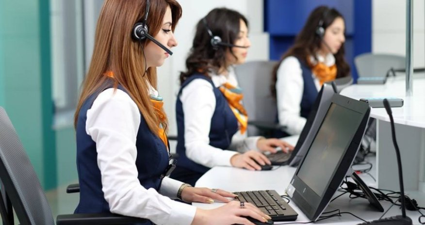 Azərbaycanda rabitəçilərin orta aylıq əməkhaqqı 2000 manatı keçib – Rəsmi