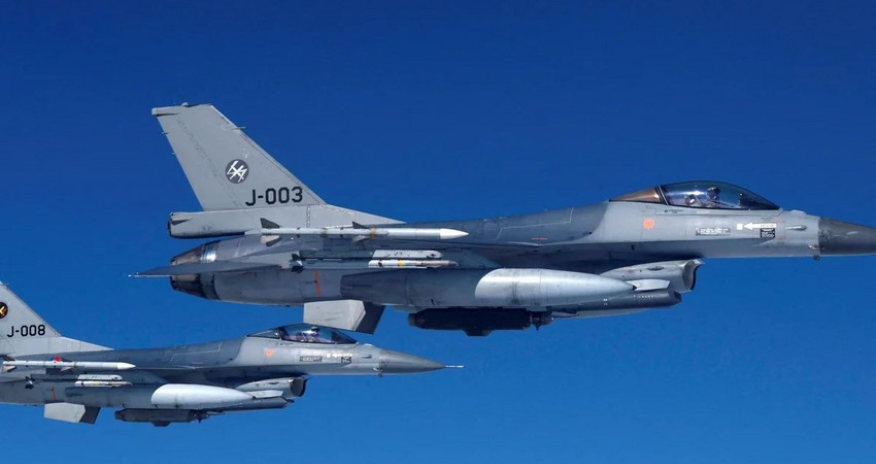 Нидерланды поставят Украине ракеты для F-16