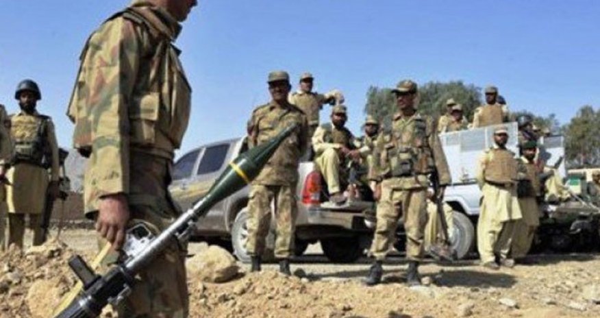 Əfqanıstan-Pakistan sərhədində silahlı toqquşma olub