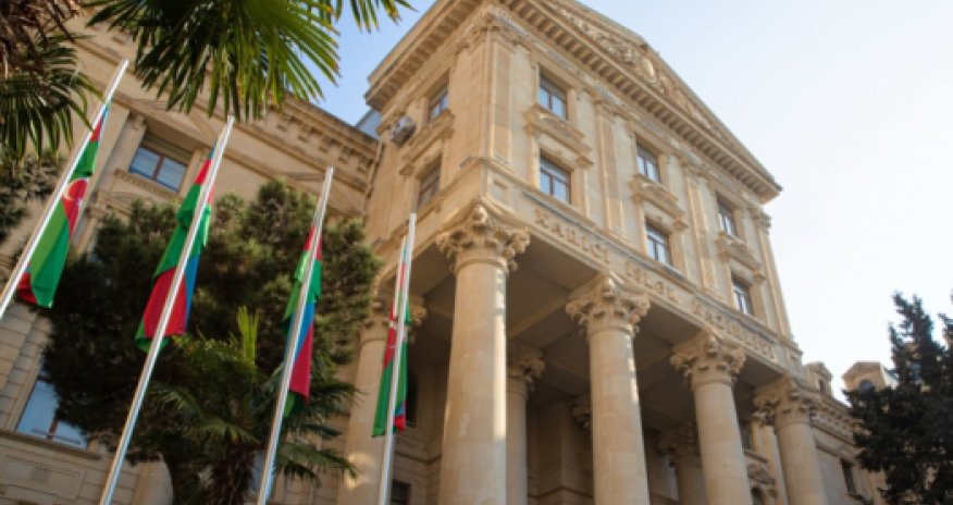 МИД заявил Армении: «Азербайджан не обязан освобождать военных преступников»