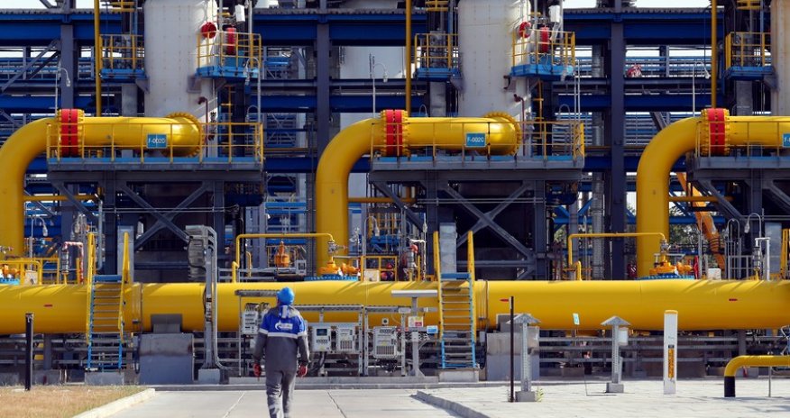 Share of oil and gas sector in foreign direct investments up in Azerbaijan