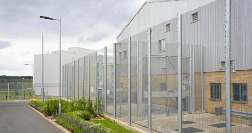 Britaniya həbsxanalarında yer qıtlığı var