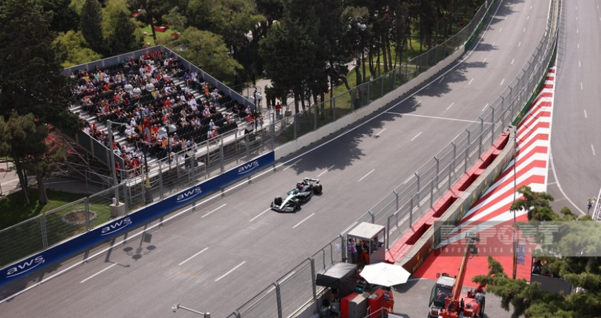 Формула-1: Шарль Леклер лидирует по итогам второго свободного заезда