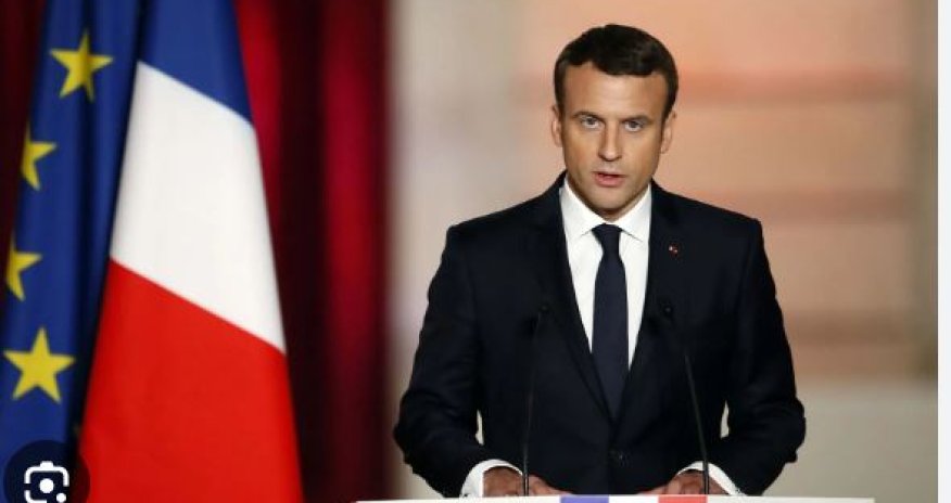 Makronu impiçment gözləyir