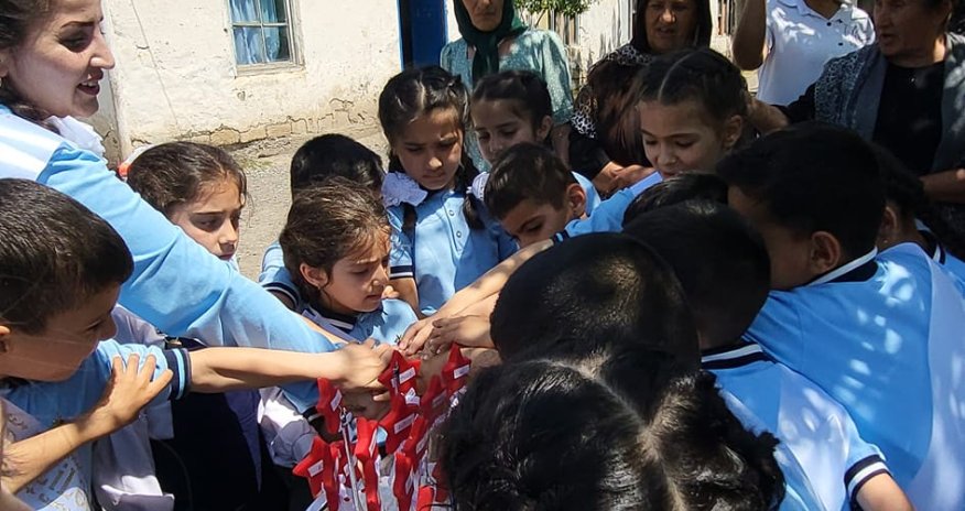 Problemləri işıqlandırdığım üçün məktəbdən qovuldum - Leyla Nəcəfquliyeva - Yenilənib 