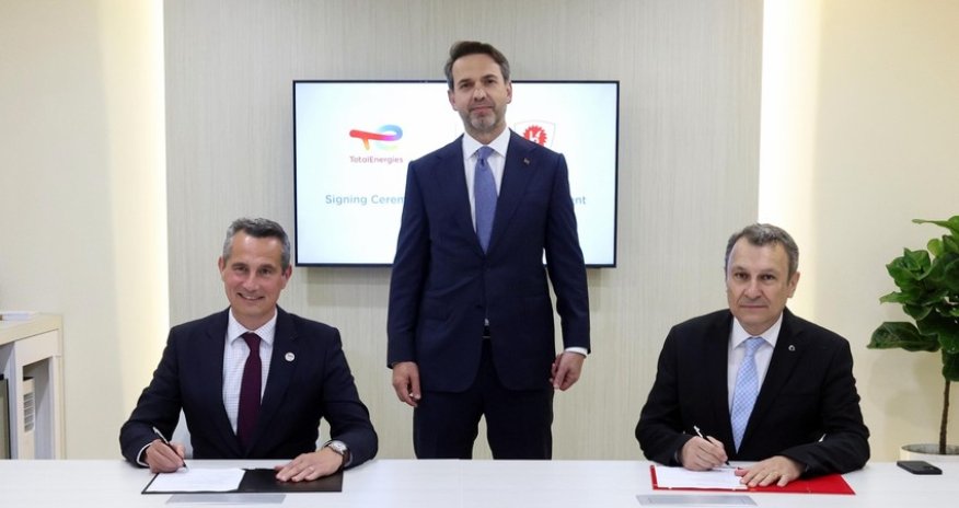 Bayraktar: BOTAS, TotalEnergies sign 10-year LNG supply agreement