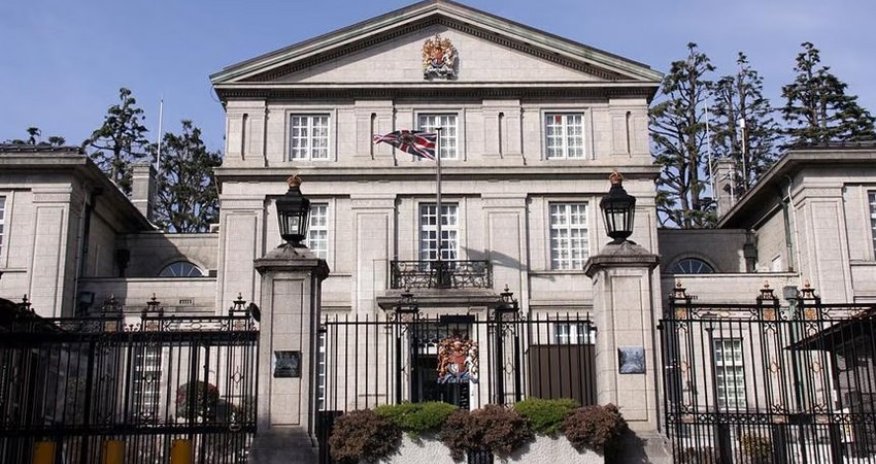 Британия эвакуирует своих граждан из Ливана